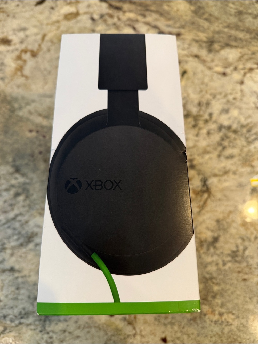 NEW Microsoft Xbox Black Wired Headset with Green Cable - Picture 4 of 6